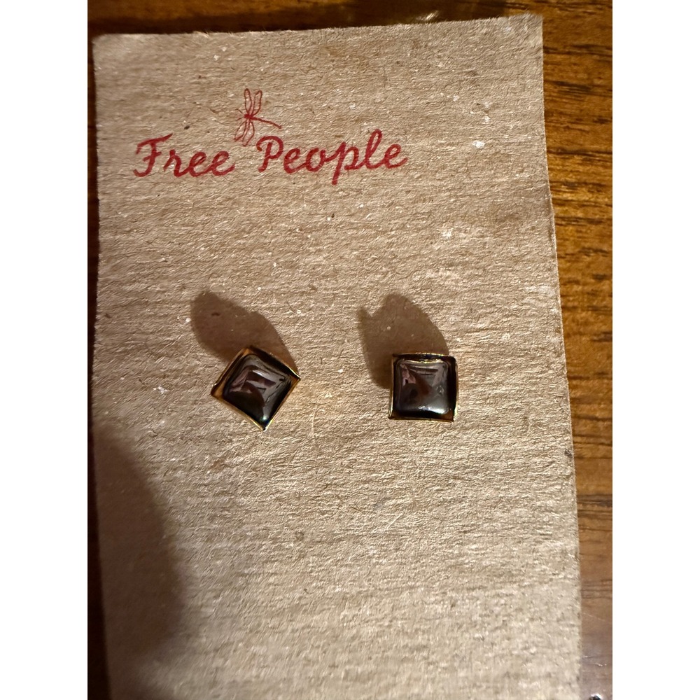 6 Pair Earring Lot Free People New York & Company Hoops Studs Beaded Silver Gold - Picture 4 of 4